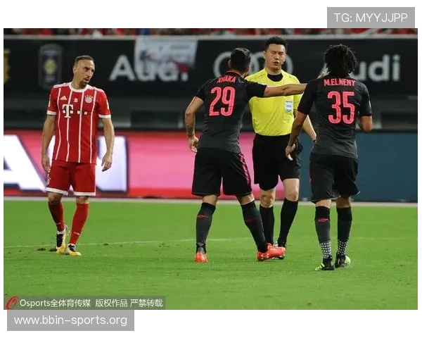 点球大战后球星深夜突发社媒动态疑似回应场外热议焦点风波事件中 点球大战后球星深夜突发社媒动态疑似回应场外热议焦点风波事件中